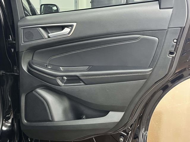 Used 2024 Ford Edge Titanium AWD/4WD image 24
