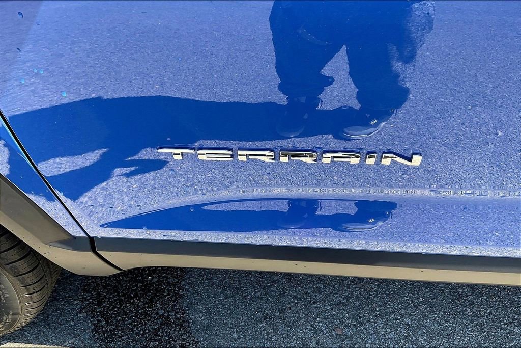 Used 2025 GMC Terrain Elevation image 7