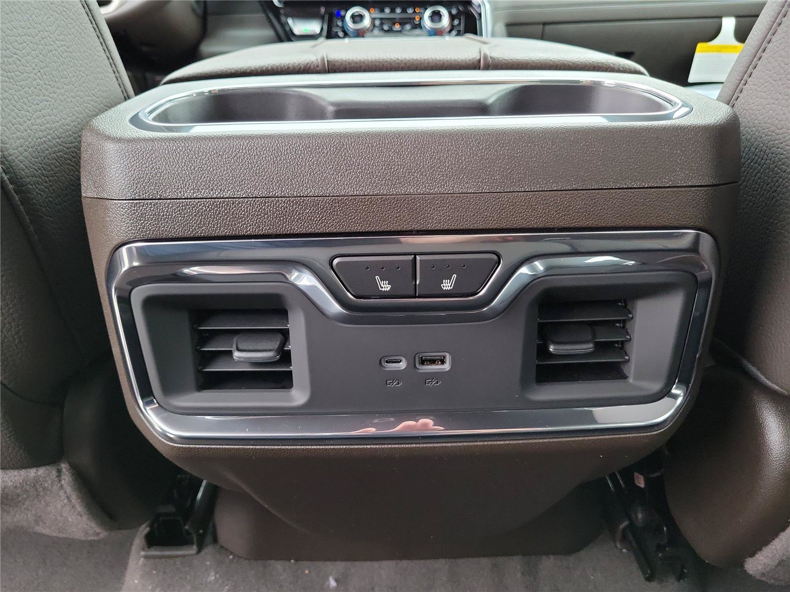 New 2026 GMC Sierra 2500 Denali w/ Denali Reserve Package AWD/4WD image 10