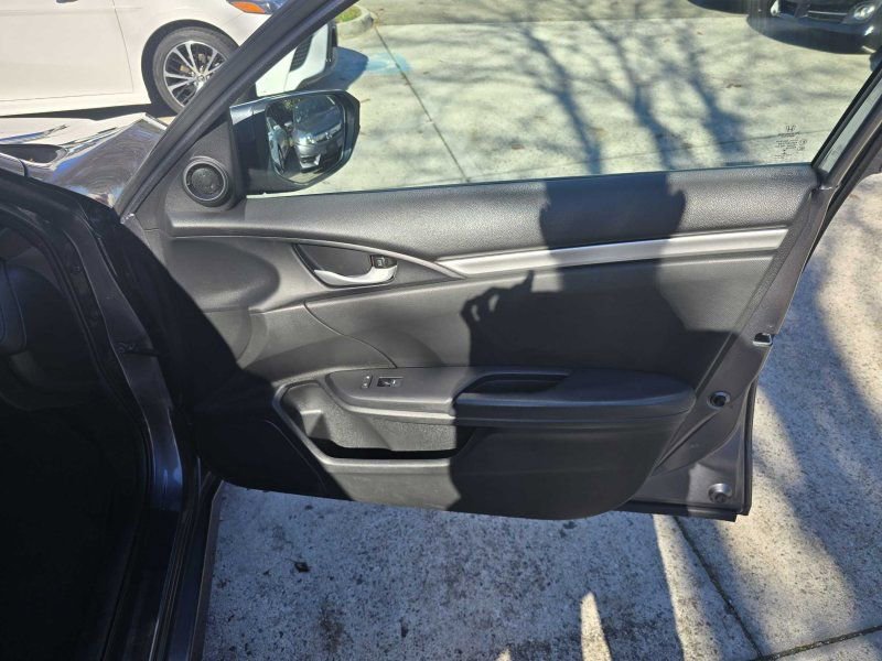 Used 2021 Honda Civic Sport image 17