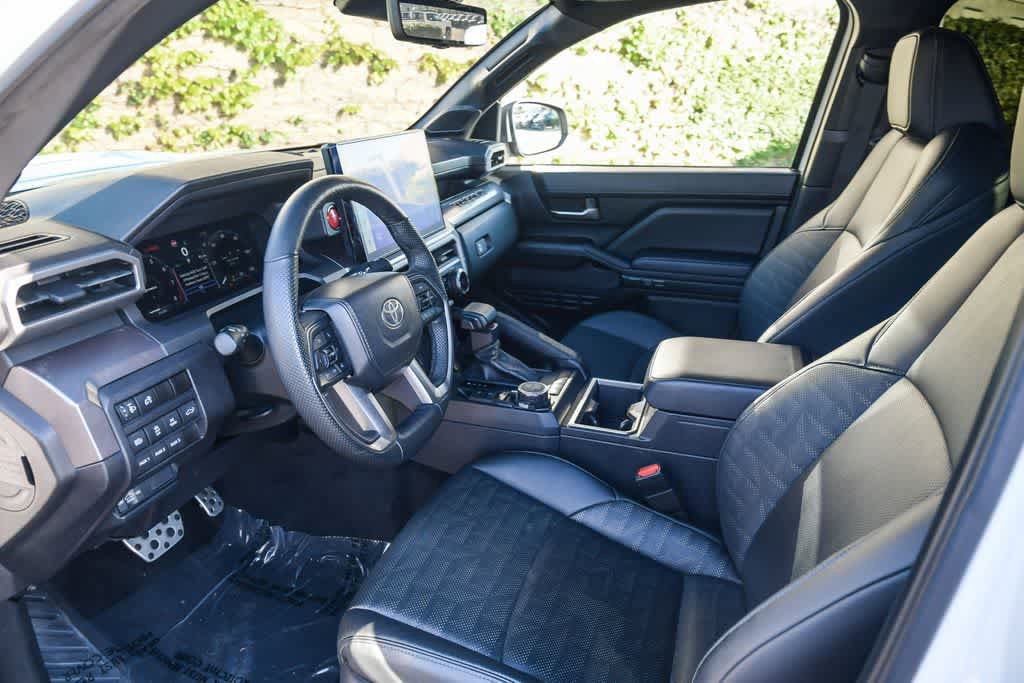 Certified 2024 Toyota Tacoma TRD Sport w/ TRD Sport Premium Package AWD/4WD image 17