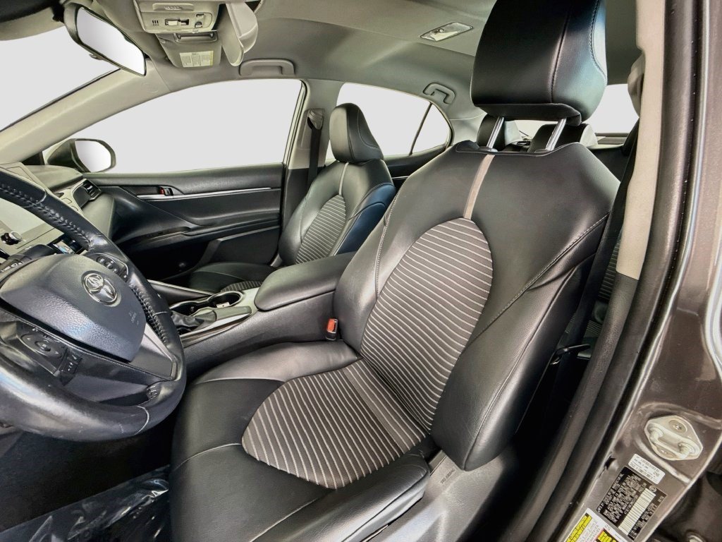 Used 2021 Toyota Camry SE FWD image 20
