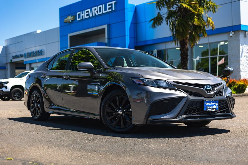 Used 2024 Toyota Camry SE