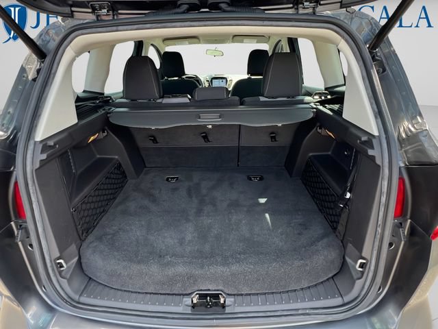 Used 2018 Ford C-MAX SE w/ Equipment Group 201A FWD image 9