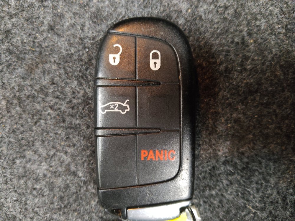 Used 2015 Chrysler 200 S FWD image 32