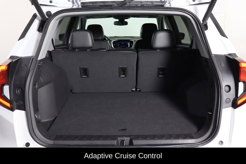 Used 2023 GMC Terrain SLT w/ Elevation Edition image 10