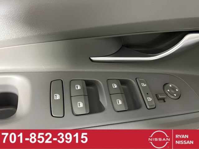 Used 2023 Hyundai Elantra SEL w/ Cargo Package image 28