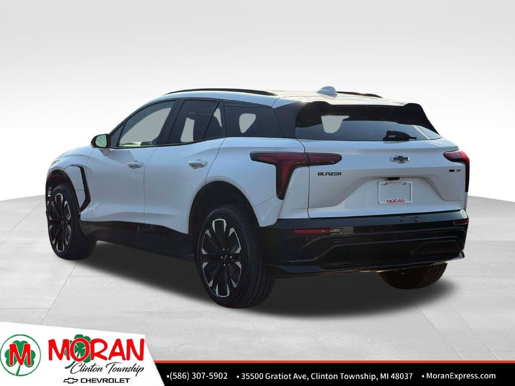 Certified 2024 Chevrolet Blazer EV RS AWD/4WD image 4