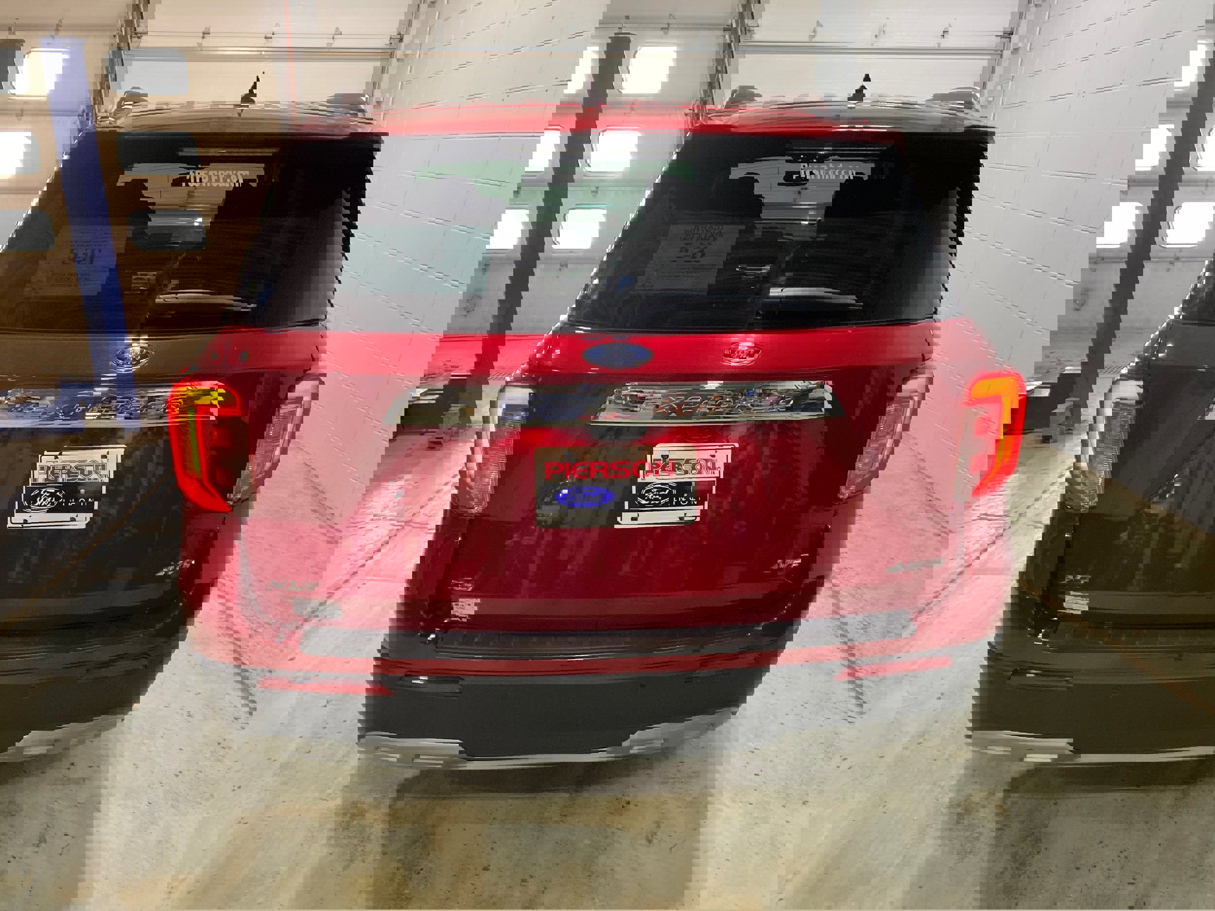 Used 2023 Ford Explorer XLT w/ Equipment Group 202A image 13