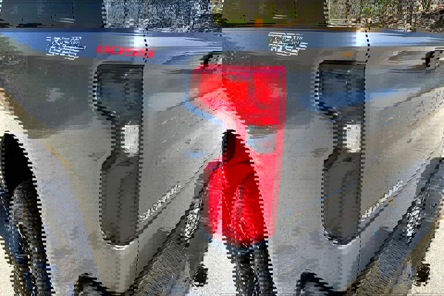 Used 2022 Chevrolet Silverado 1500 LT Trail Boss w/ LT Trail Boss Premium Package image 28