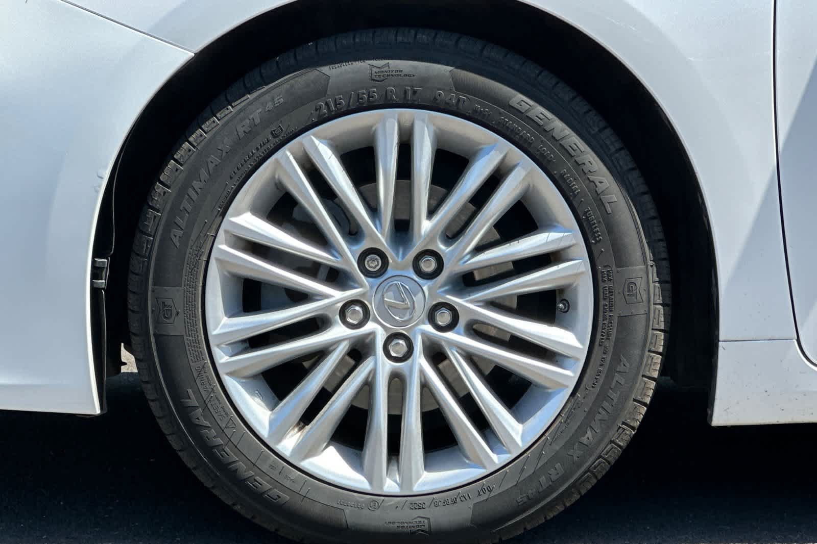 Used 2016 Lexus ES 350 FWD image 25