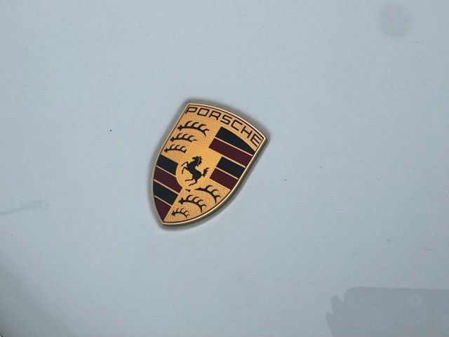 Used 2025 Porsche Macan AWD/4WD image 9