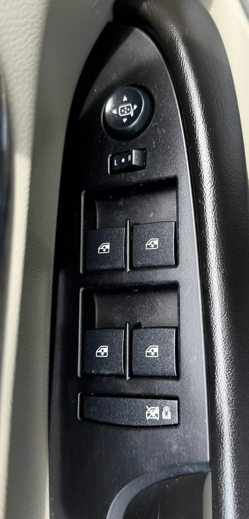 Used 2013 Cadillac ATS Premium w/ Cold Weather Package RWD image 23