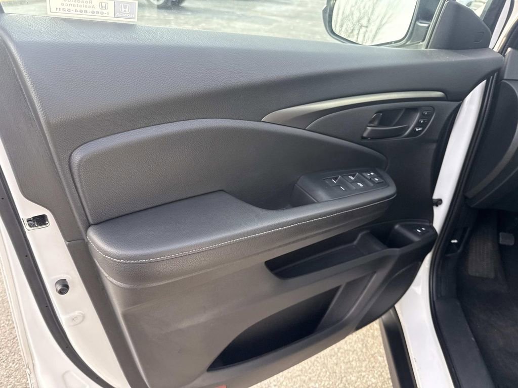 Used 2023 Honda Passport EX-L image 18