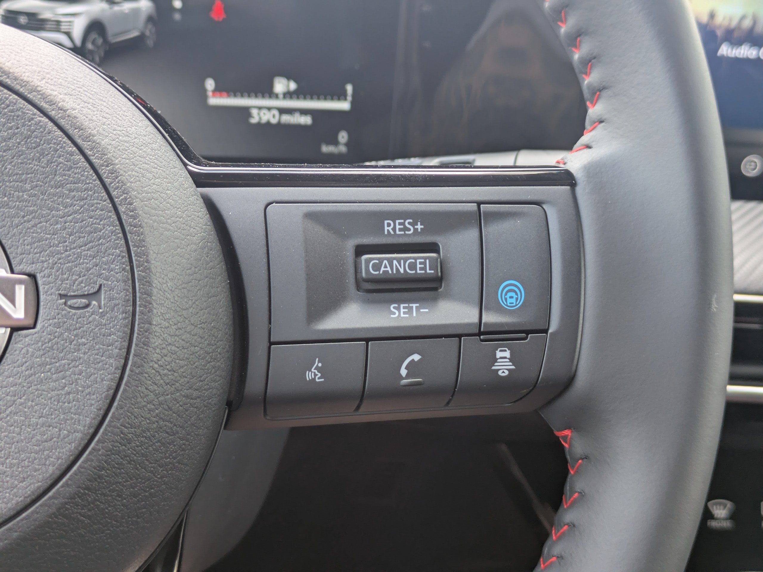 New 2026 Nissan Kicks SR FWD image 27