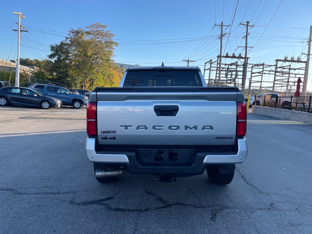 Certified 2024 Toyota Tacoma TRD Sport w/ TRD Sport Premium Package AWD/4WD image 4