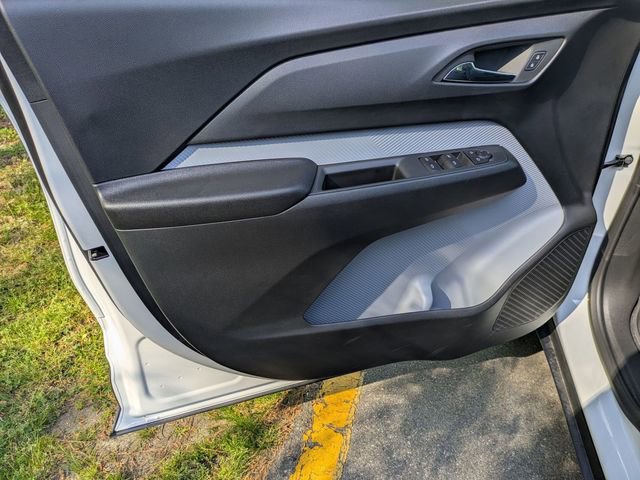 New 2027 Chevrolet Bolt LT w/ Comfort Package FWD image 8