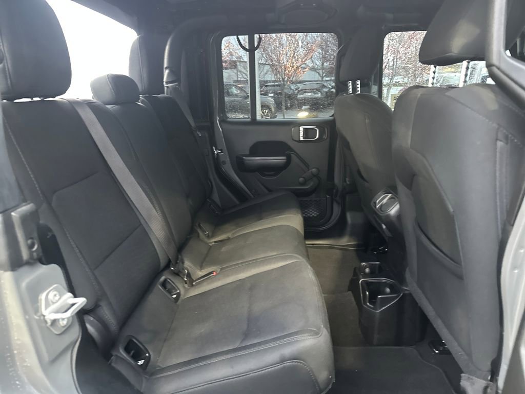 Used 2020 Jeep Gladiator Sport image 15