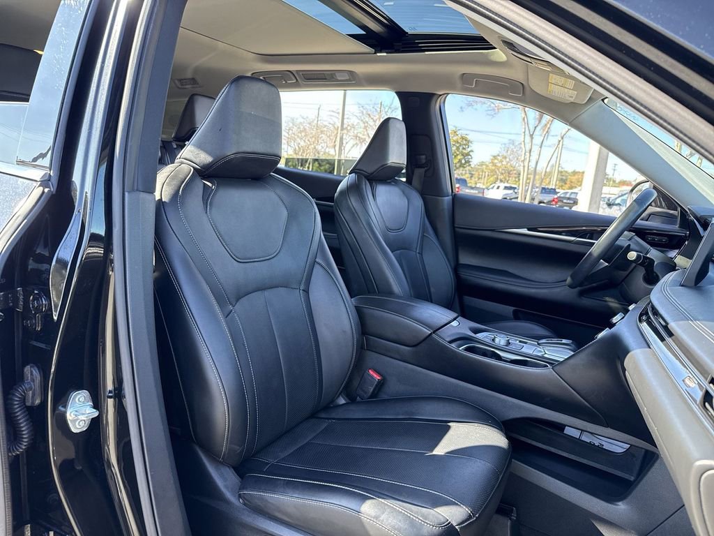 Used 2024 INFINITI QX60 Pure image 26