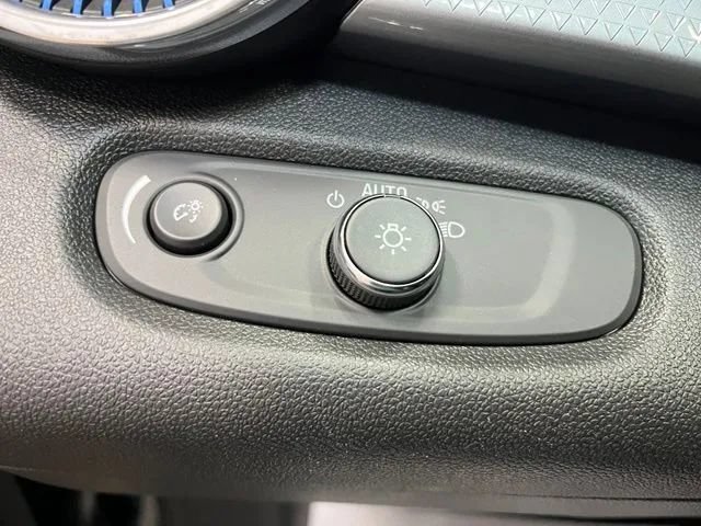 New 2026 Chevrolet Trax LT w/ Driver Confidence Package FWD image 14