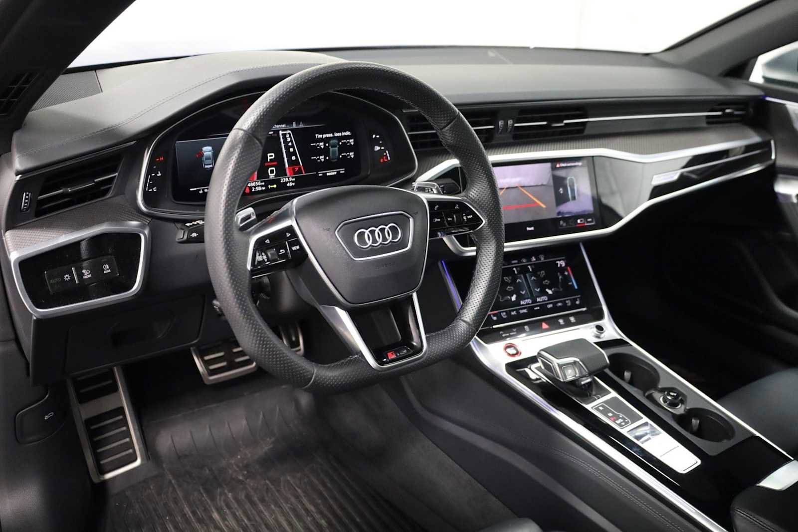 Used 2023 Audi RS 7 Sportback w/ RS 7 Executive Package image 4