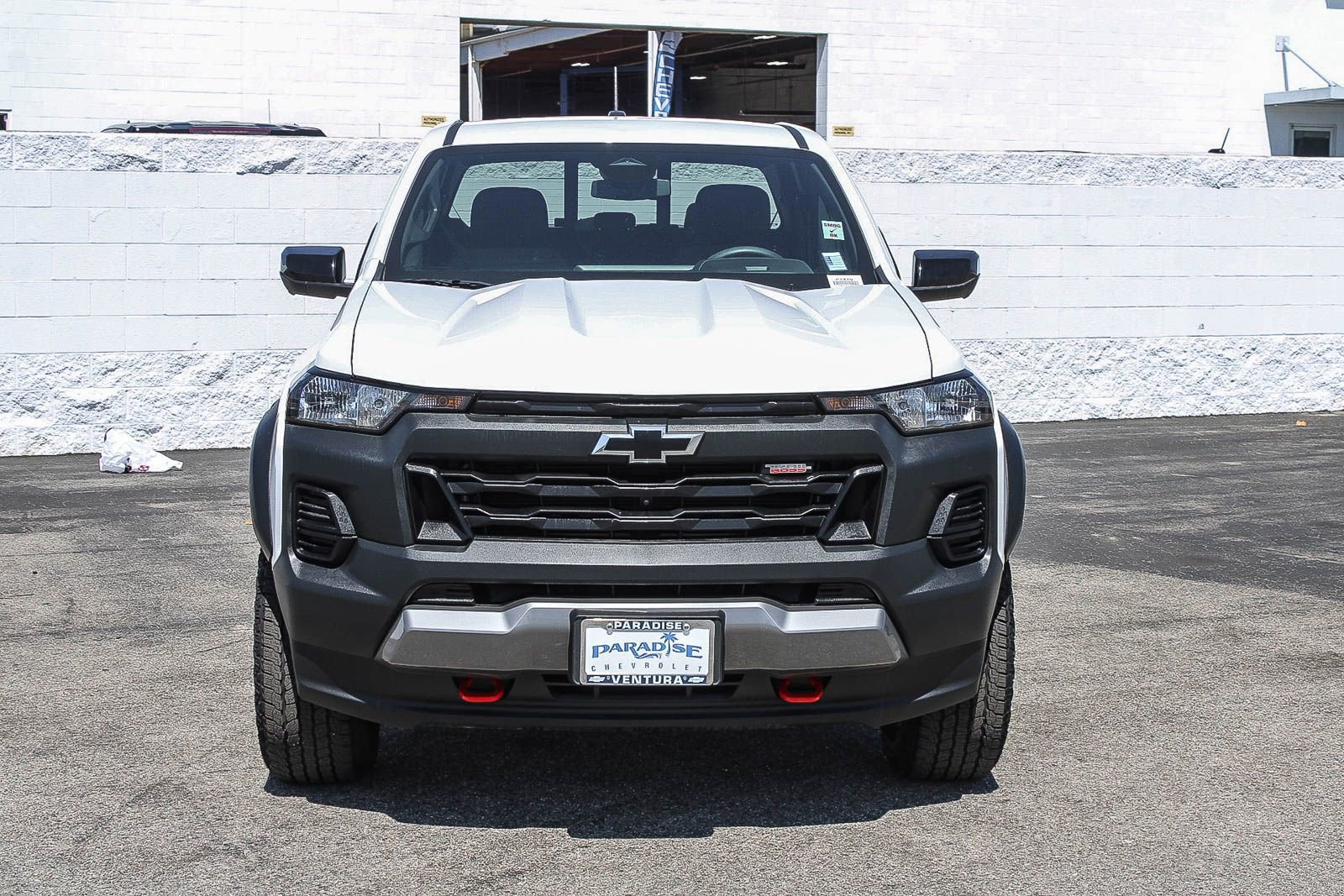 Used 2024 Chevrolet Colorado Trail Boss w/ Technology Package image 2