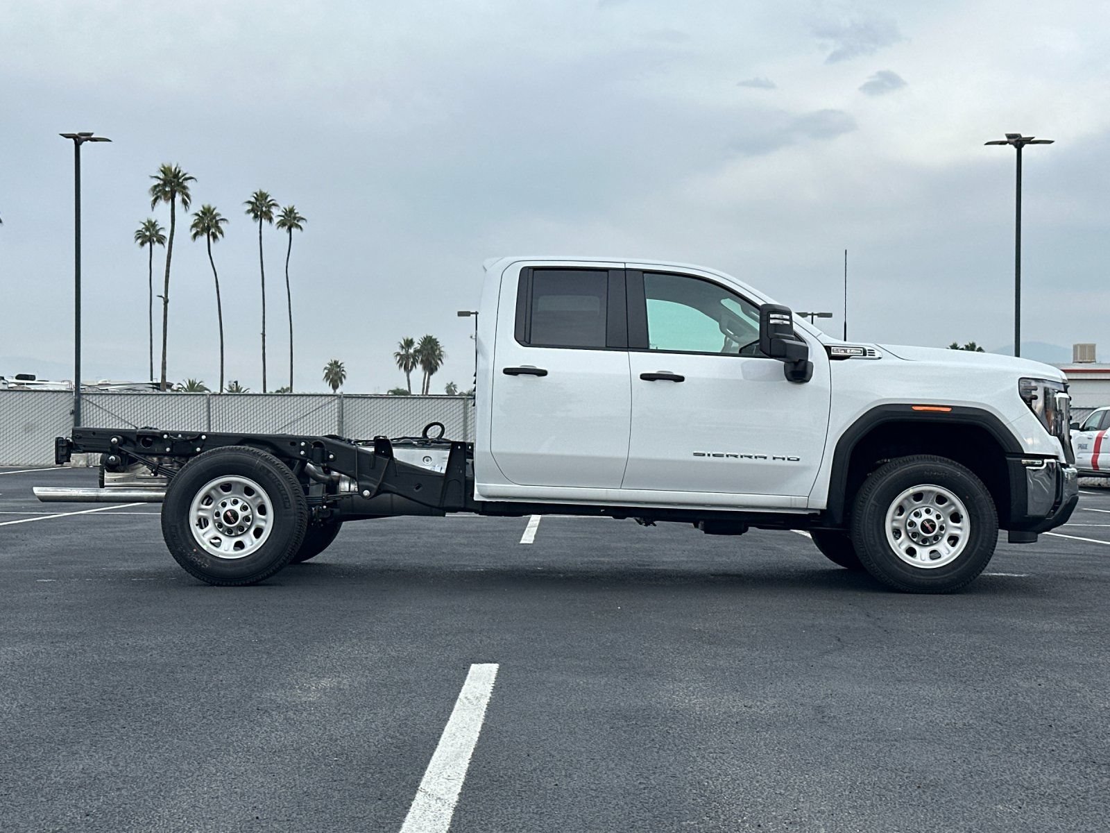 New 2026 GMC Sierra 3500 Pro w/ Convenience Package RWD image 3