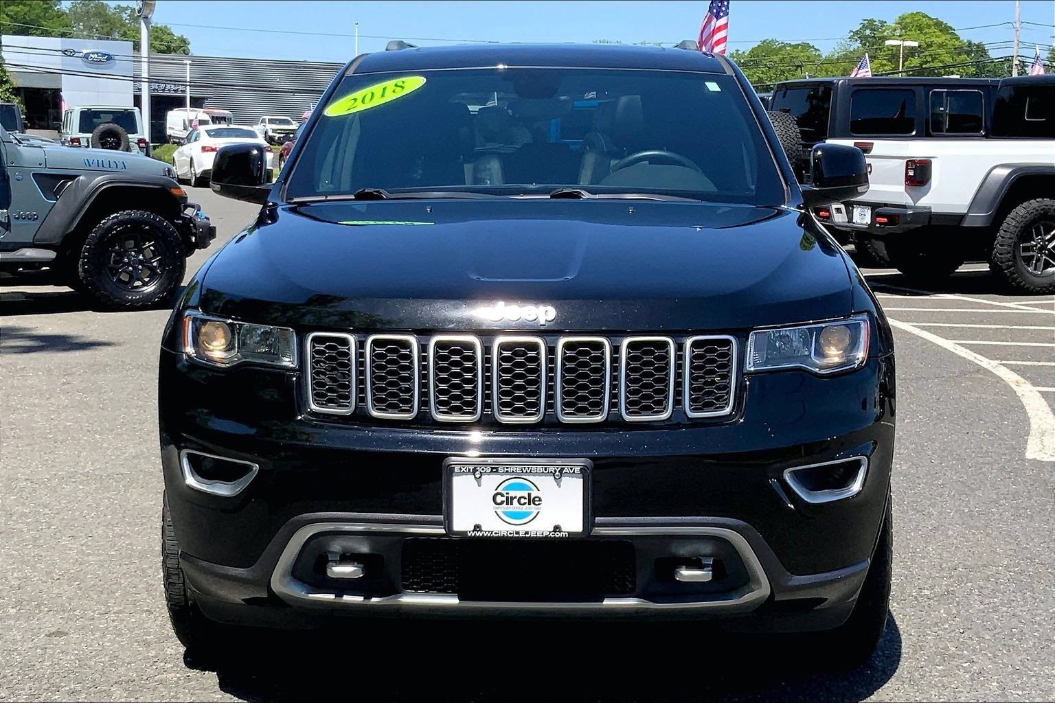 Used 2018 Jeep Grand Cherokee Limited AWD/4WD image 3