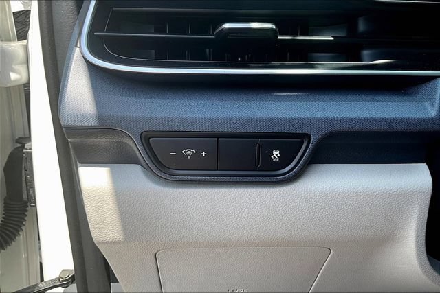 Used 2026 Kia Carnival EX FWD image 15