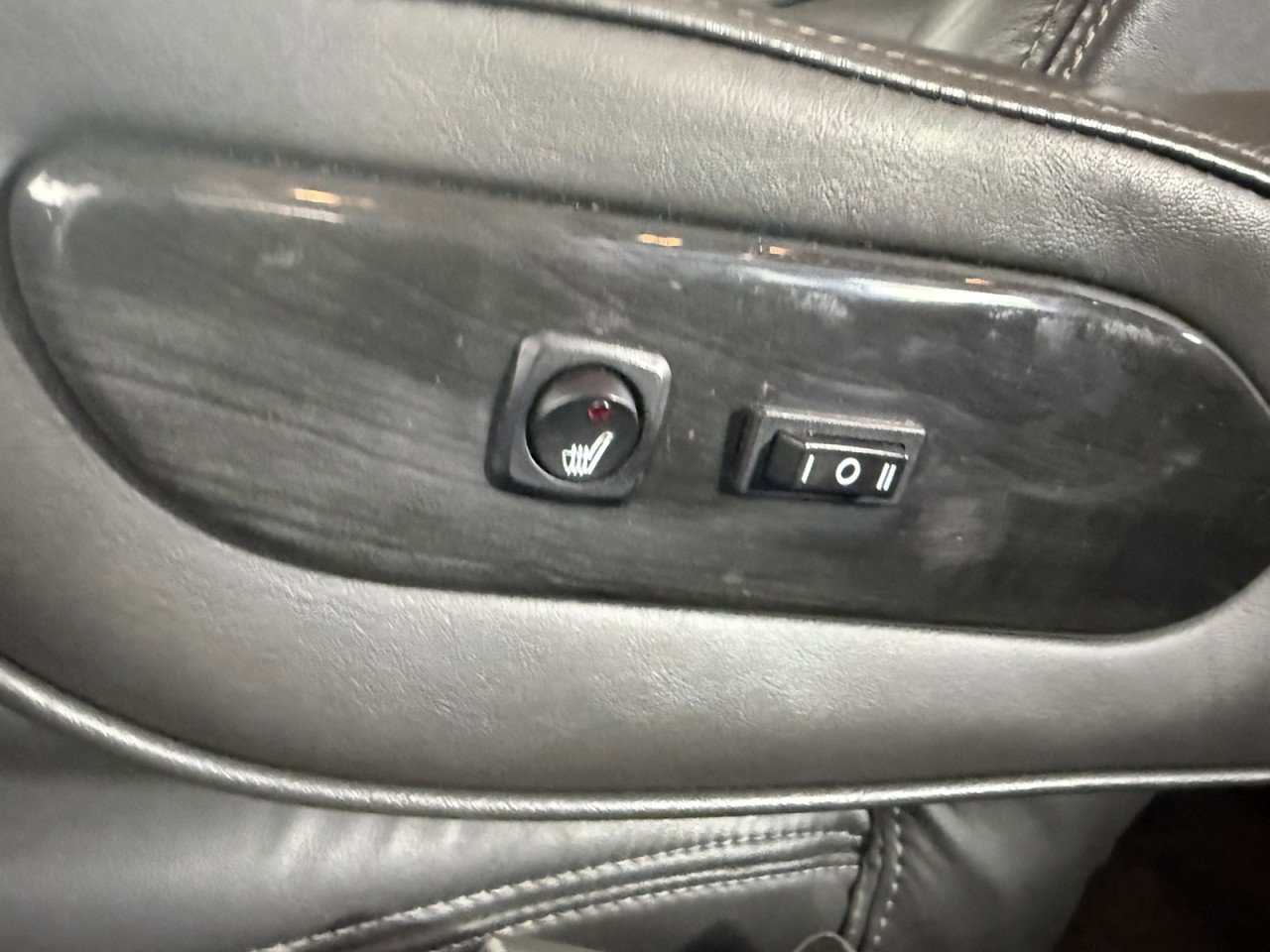 Used 2018 GMC Savana 2500 w/ Enhanced Convenience Package RWD image 25