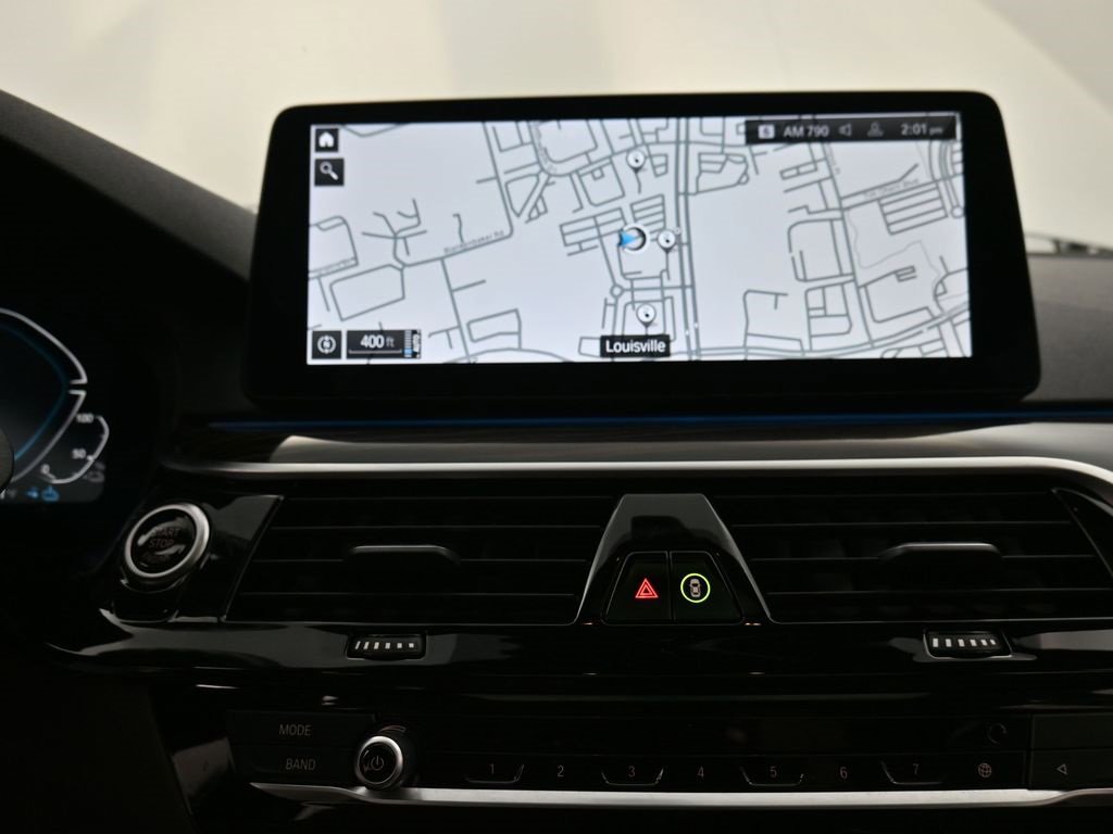 Used 2023 BMW 530e xDrive w/ Premium Package image 14