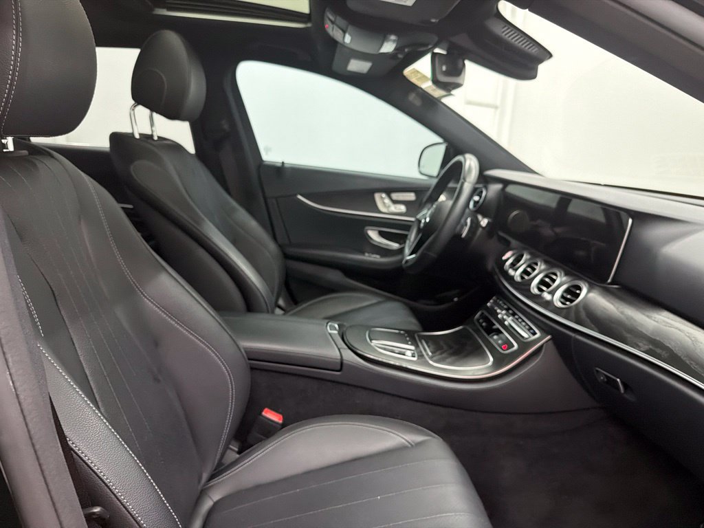 Used 2022 Mercedes-Benz E 350 Sedan image 31