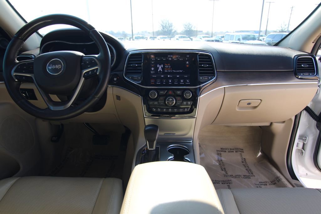Used 2020 Jeep Grand Cherokee Overland image 45
