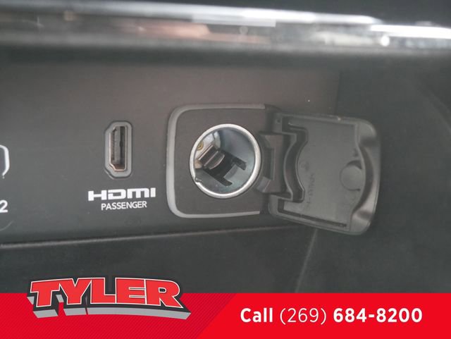 Certified 2023 Jeep Grand Cherokee Limited w/ Trailer Tow Prep Group (B) AWD/4WD image 32