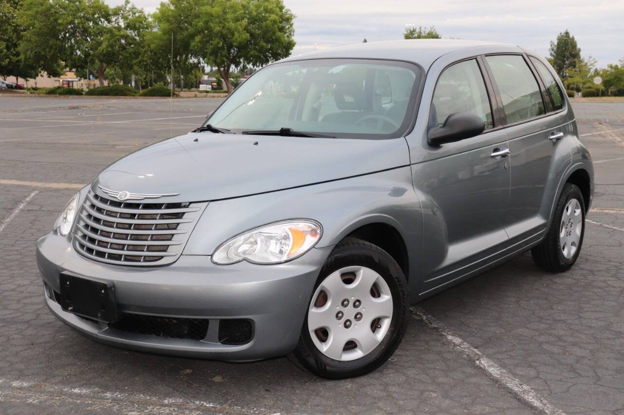 Used 2009 Chrysler PT Cruiser FWD image 4