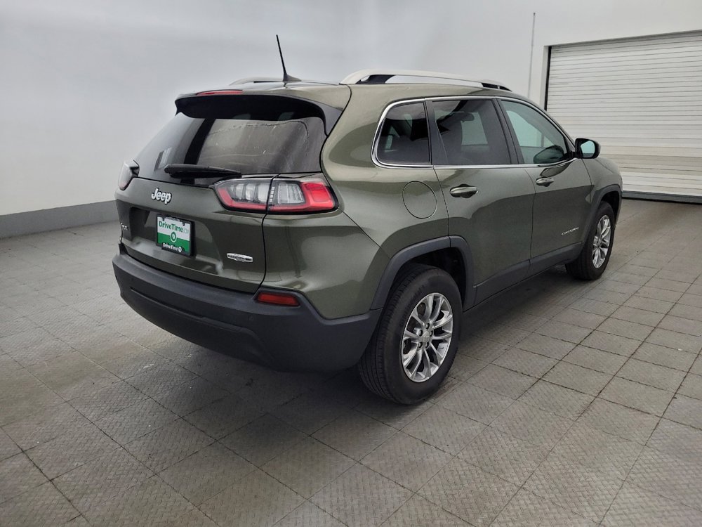 Used 2019 Jeep Cherokee Latitude Plus w/ Cold Weather Group AWD/4WD image 9
