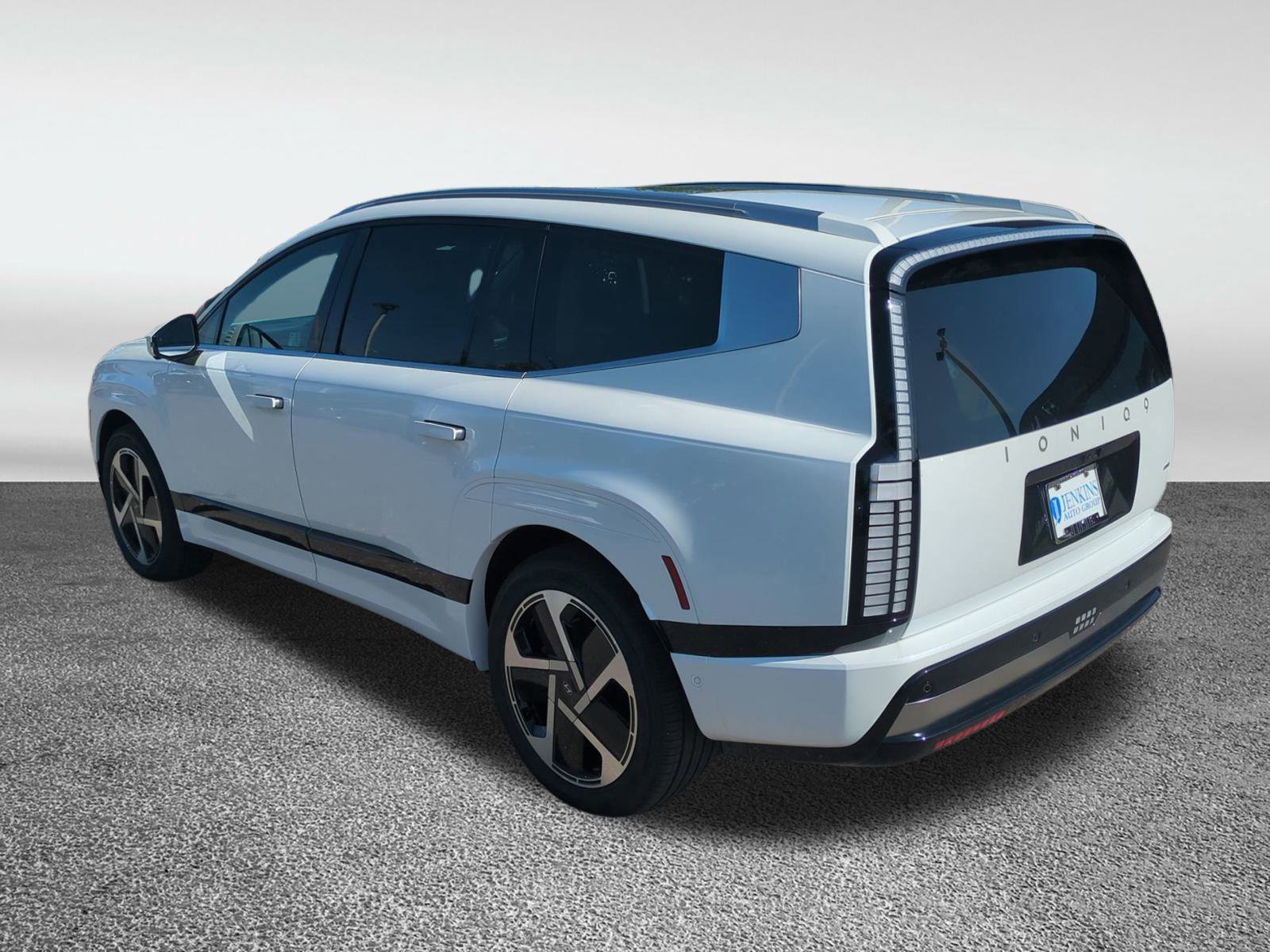 New 2026 Hyundai Ioniq 9 Calligraphy image 5