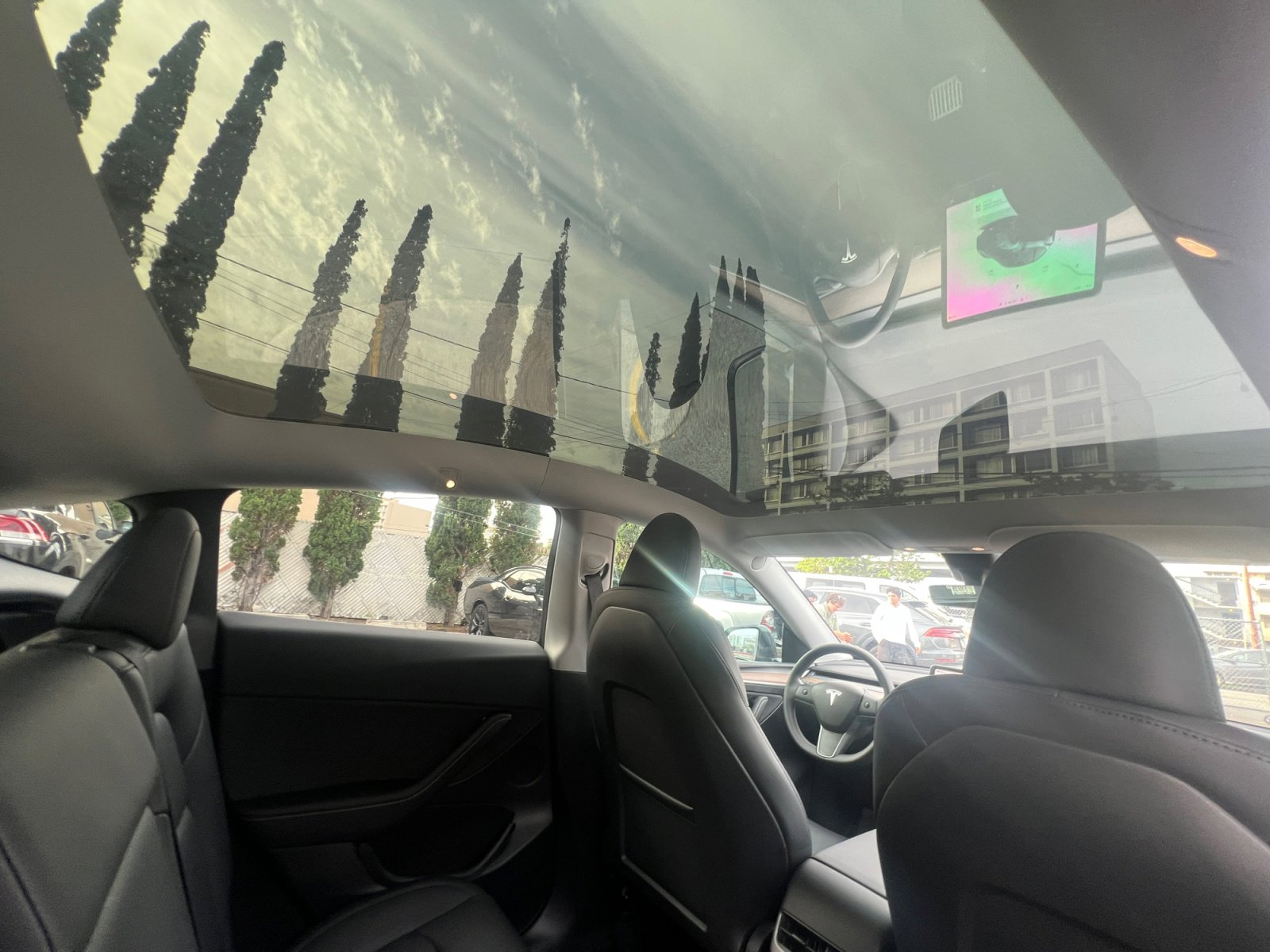 Used 2025 Tesla Model Y Long Range RWD image 27