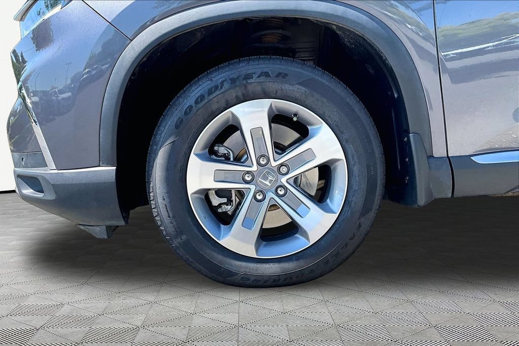 Used 2025 Honda Pilot EX-L image 24