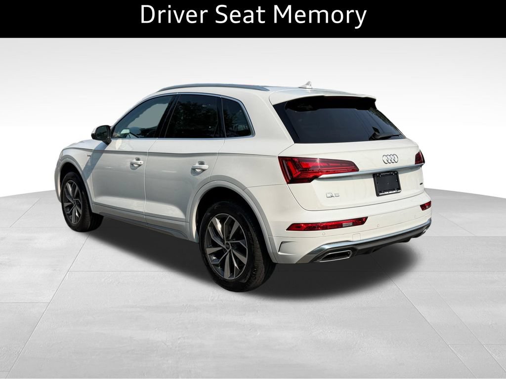 Used 2023 Audi Q5 2.0T Premium w/ Convenience Package AWD/4WD image 5