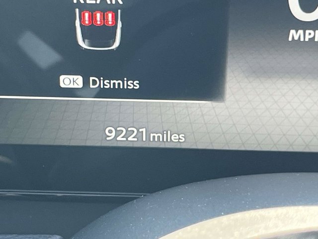 Used 2025 Nissan Kicks SR FWD image 27