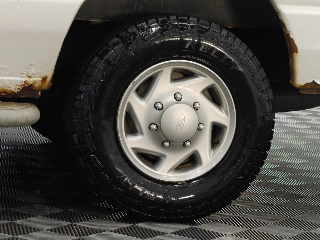 Used 2013 Ford E-250 and Econoline 250 w/ PWR Group RWD image 35