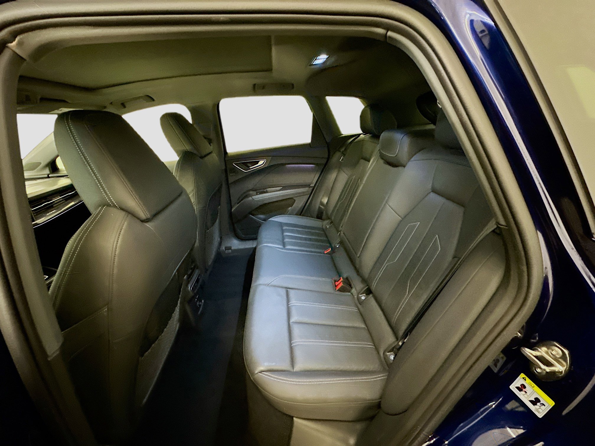 Used 2022 Audi Q4 e-tron Prestige image 30