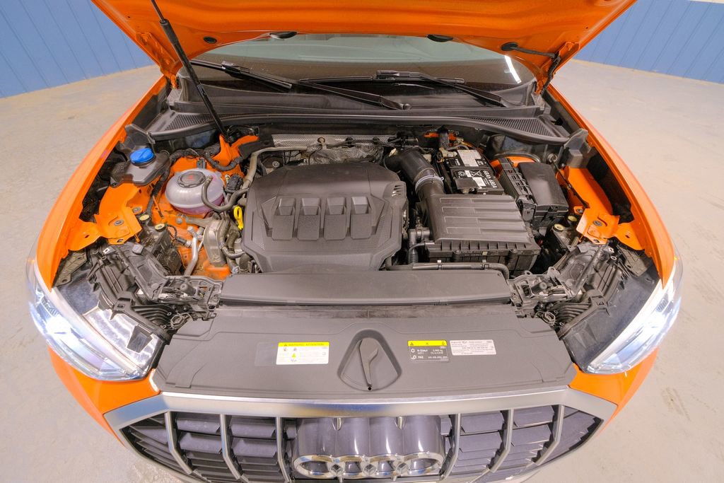 Used 2025 Audi Q3 2.0T Premium image 40