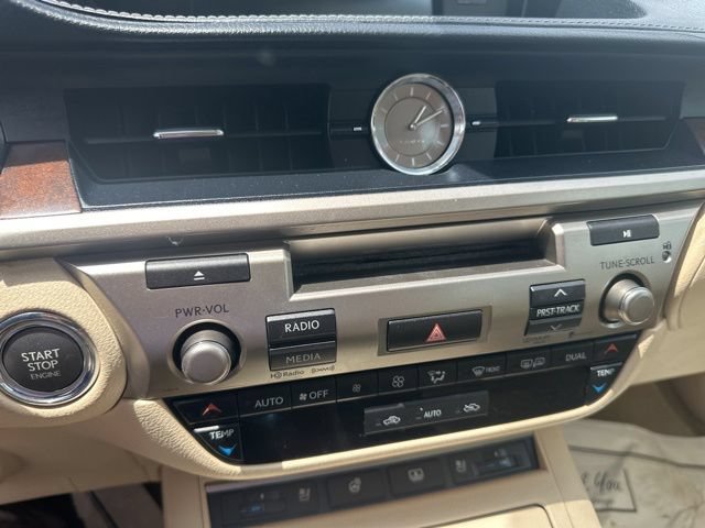 Used 2013 Lexus ES 350 w/ Luxury Pkg FWD image 22