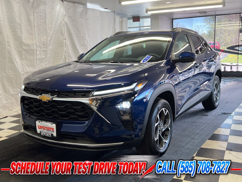 Used 2024 Chevrolet Trax LT FWD image 4
