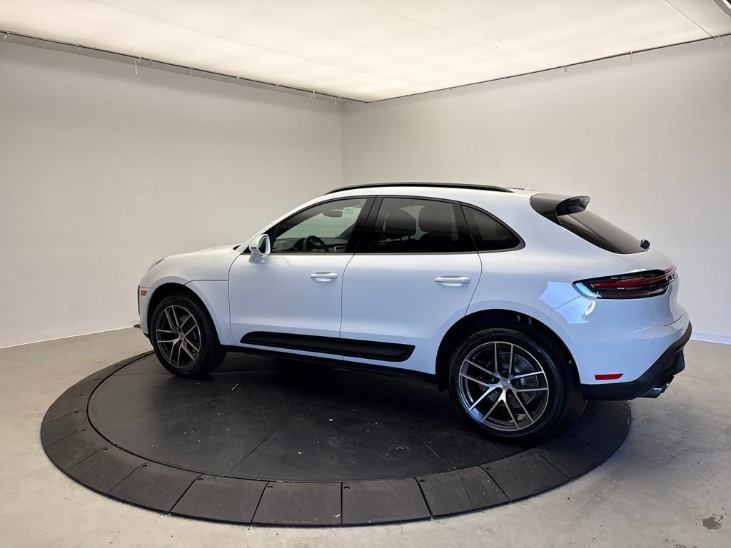 New 2026 Porsche Macan AWD/4WD image 3