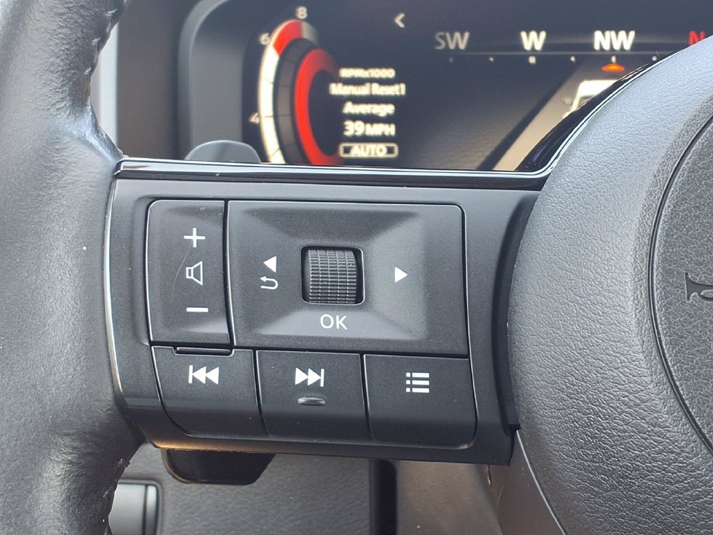 Used 2021 Nissan Rogue Platinum AWD/4WD image 16