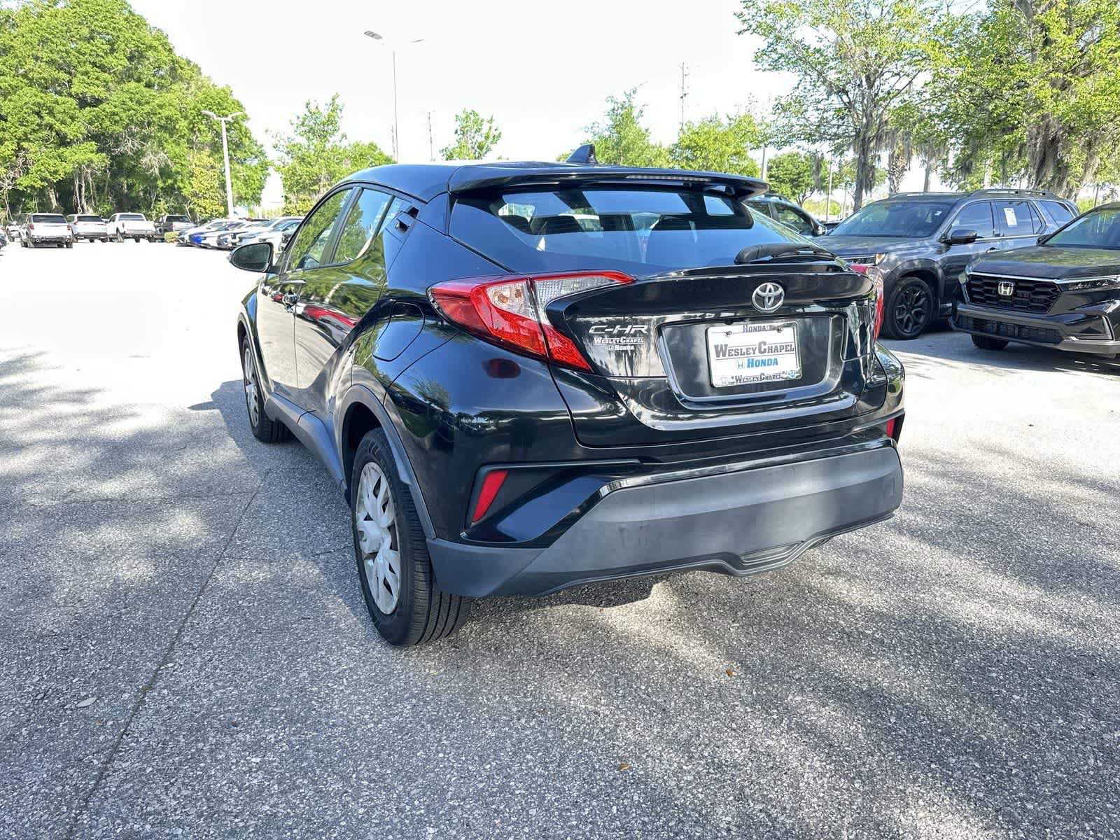 Used 2019 Toyota C-HR LE image 4