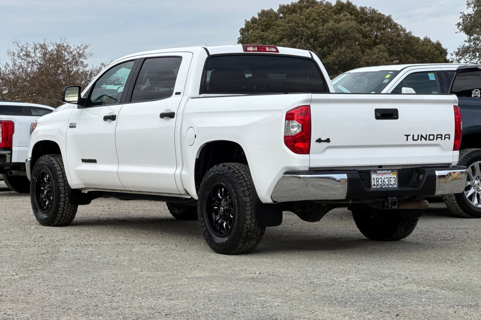 Used 2018 Toyota Tundra SR5 w/ SR5 Upgrade Package image 6
